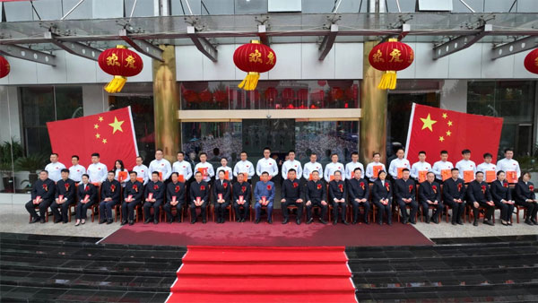师生合影留想 师生合影留想