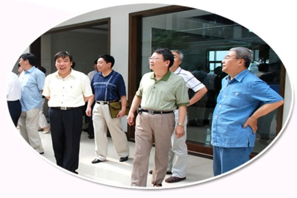 Ҷ�����ڣ��Ҷ����ں��g22�����쵼